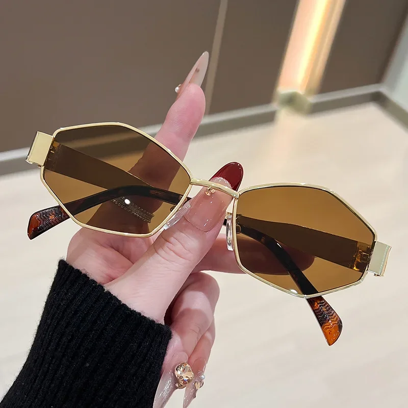 Fashion Polygonal Women Sungla - Designer Sunglasses ulasan dan harga